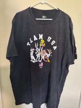 New Era Black Team USA Looney Tunes Graphic Tee